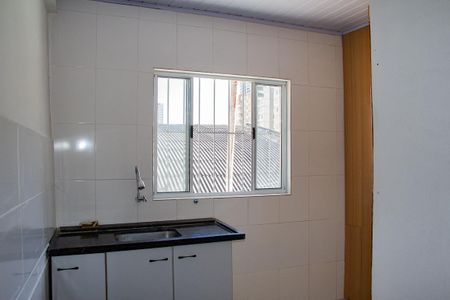 Casa para alugar com 35m², 1 quarto e sem vaga