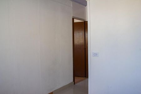 Casa para alugar com 35m², 1 quarto e sem vaga