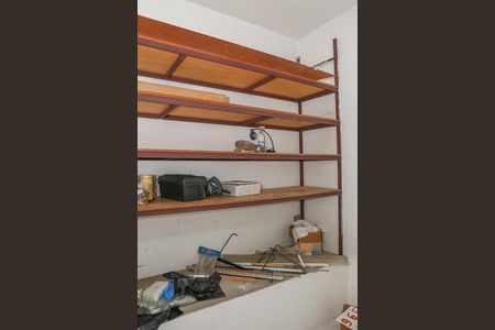 Casa à venda com 322m², 5 quartos e 3 vagasÁrea de Serviço