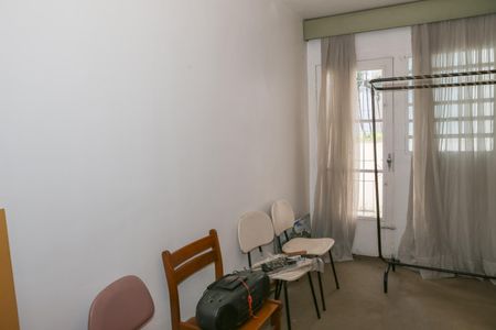 Casa à venda com 322m², 5 quartos e 3 vagasQuarto 2