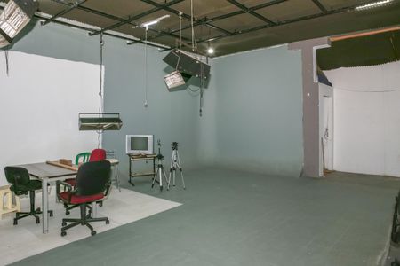 Casa à venda com 322m², 5 quartos e 3 vagasStudio