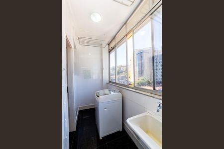 Apartamento à venda com 130m², 2 quartos e 1 vaga Apartamento à venda com 130m², 2 quartos e 1 vagaÁrea de Serviço
