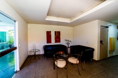Apartamento à venda com 130m², 2 quartos e 1 vaga Apartamento à venda com 130m², 2 quartos e 1 vagaHall de entrada