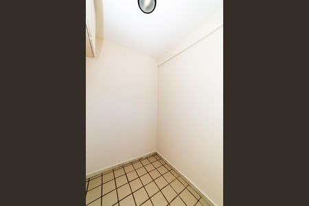 Apartamento à venda com 130m², 2 quartos e 1 vaga Apartamento à venda com 130m², 2 quartos e 1 vagaQuarto de Serviço