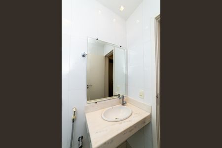 Apartamento à venda com 130m², 2 quartos e 1 vaga Apartamento à venda com 130m², 2 quartos e 1 vagaBanheiro Social