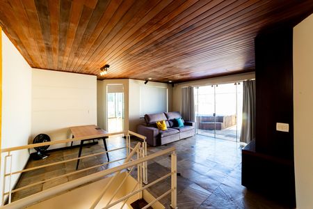 Apartamento à venda com 130m², 2 quartos e 1 vaga Apartamento à venda com 130m², 2 quartos e 1 vagaSala de TV