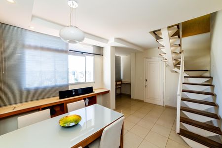 Sala de apartamento à venda com 2 quartos, 130m² em Cruzeiro, Belo Horizonte