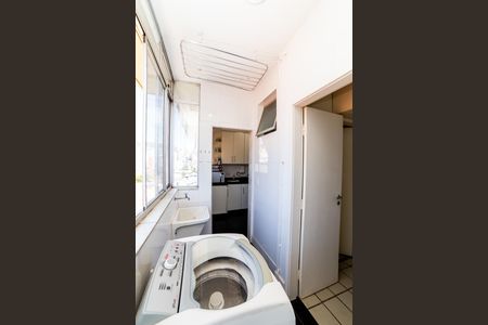 Apartamento à venda com 130m², 2 quartos e 1 vaga Apartamento à venda com 130m², 2 quartos e 1 vagaÁrea de Serviço