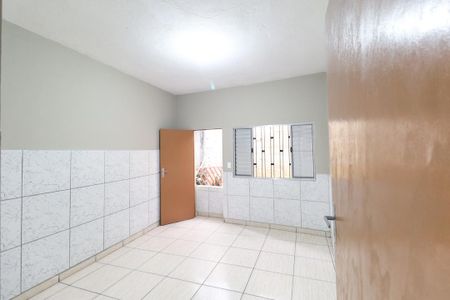 Casa para alugar com 40m², 2 quartos e sem vaga