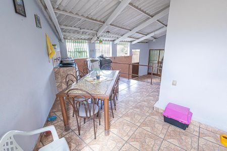 area de serviço de casa à venda com 5 quartos, 269m² em Vila Cloris, Belo Horizonte