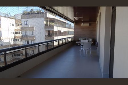 varanda de apartamento à venda com 3 quartos, 227m² em Barra da Tijuca, Rio de Janeiro