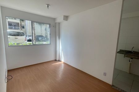 Sala de apartamento para alugar com 2 quartos, 68m² em Parque Duque, Duque de Caxias