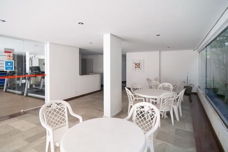 Apartamento para alugar com 42m², 2 quartos e sem vaga