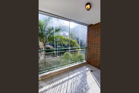 Apartamento para alugar com 42m², 2 quartos e sem vaga Apartamento para alugar com 42m², 2 quartos e sem vagaVaranda