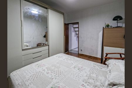 Casa à venda com 140m², 5 quartos e sem vagaQuarto 2