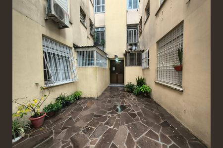 Fachada de apartamento para alugar com 2 quartos, 58m² em São Sebastião, Porto Alegre