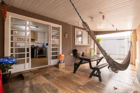 Garagem de casa de condomínio à venda com 2 quartos, 70m² em Sítio Cercado, Curitiba