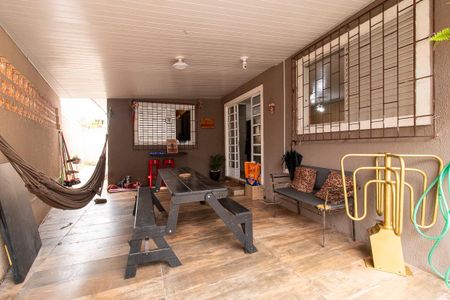 Garagem de casa de condomínio à venda com 2 quartos, 70m² em Sítio Cercado, Curitiba