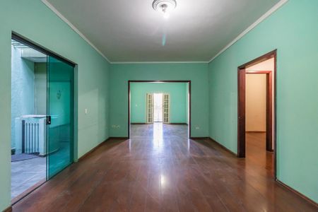 Casa à venda com 150m², 2 quartos e 2 vagasSala
