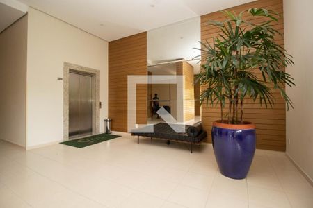 Apartamento para alugar com 131m², 3 quartos e 2 vagas Apartamento para alugar com 131m², 3 quartos e 2 vagasHall social