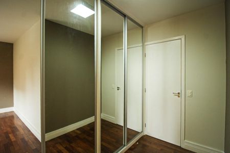 Apartamento para alugar com 131m², 3 quartos e 2 vagas Apartamento para alugar com 131m², 3 quartos e 2 vagasSuíte