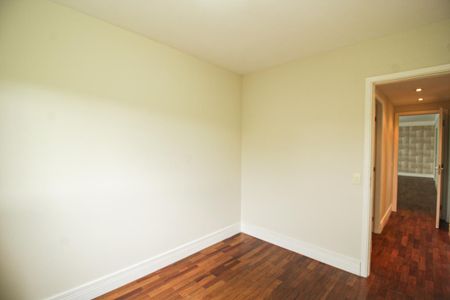 Apartamento para alugar com 131m², 3 quartos e 2 vagas Apartamento para alugar com 131m², 3 quartos e 2 vagasQuarto