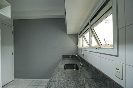 Apartamento para alugar com 131m², 3 quartos e 2 vagas Apartamento para alugar com 131m², 3 quartos e 2 vagasCozinha