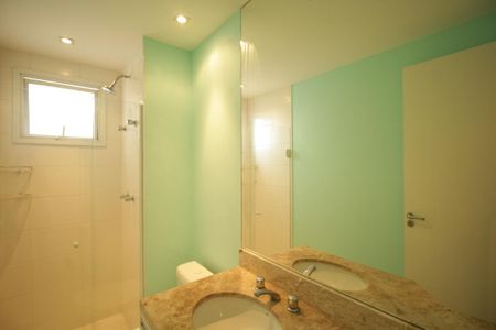 Apartamento para alugar com 131m², 3 quartos e 2 vagas Apartamento para alugar com 131m², 3 quartos e 2 vagasBanheiro social