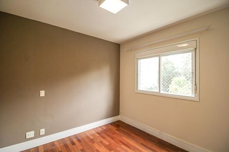 Apartamento para alugar com 131m², 3 quartos e 2 vagas Apartamento para alugar com 131m², 3 quartos e 2 vagasSuíte