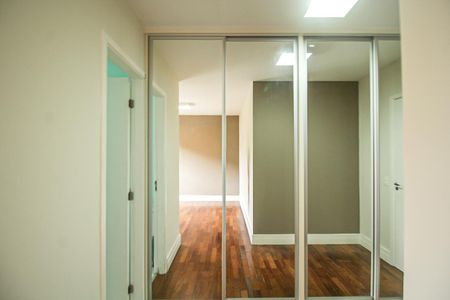 Apartamento para alugar com 131m², 3 quartos e 2 vagas Apartamento para alugar com 131m², 3 quartos e 2 vagasSuíte