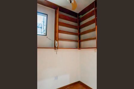 Apartamento para alugar com 100m², 2 quartos e 1 vaga Apartamento para alugar com 100m², 2 quartos e 1 vagaCorredor