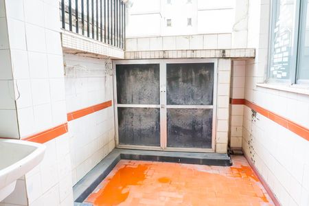 Apartamento para alugar com 100m², 2 quartos e 1 vaga Apartamento para alugar com 100m², 2 quartos e 1 vagaÁrea de Serviço