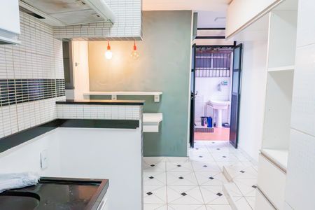 Apartamento para alugar com 100m², 2 quartos e 1 vaga Apartamento para alugar com 100m², 2 quartos e 1 vagaCozinha