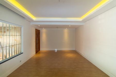 Casa para alugar com 3 quartos, 180m² em Parque Independencia, São Paulo