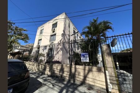 Fachada  de apartamento para alugar com 2 quartos, 60m² em Jacarepaguá, Rio de Janeiro