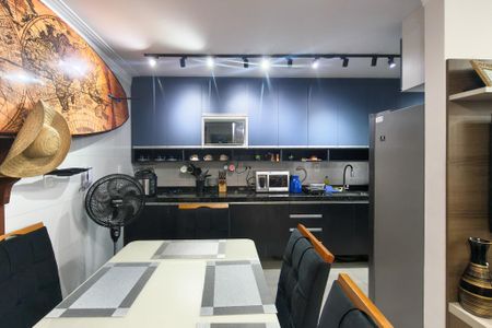 Cozinha de apartamento para alugar com 2 quartos, 75m² em Real, Praia Grande