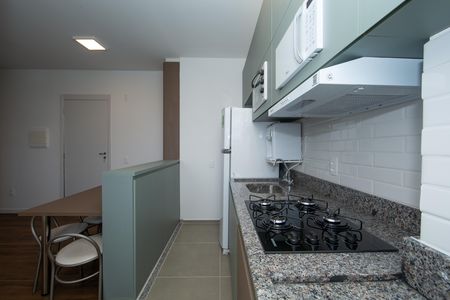 COZINHA de apartamento para alugar com 2 quartos, 50m² em Estoril, Belo Horizonte