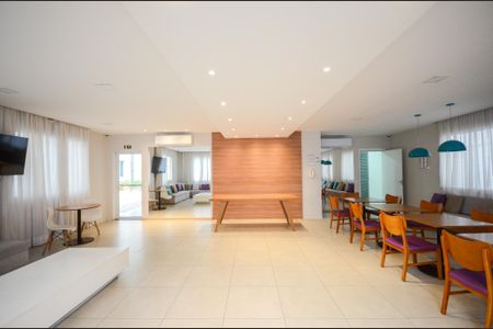 Apartamento para alugar com 48m², 2 quartos e sem vagaÁrea comum - Salão de festas