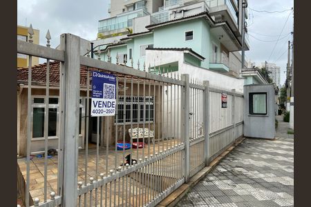 Fachada de casa à venda com 2 quartos, 573m² em Centro, Osasco
