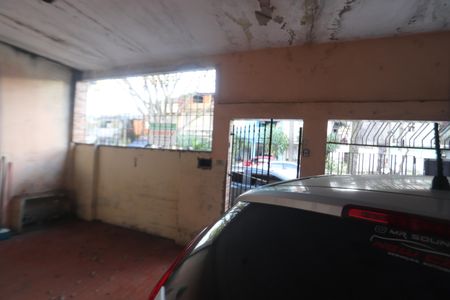Garagem de casa para alugar com 6 quartos, 160m² em Vila Industrial, São Paulo