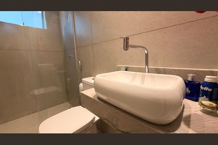 Banheiro Social de apartamento à venda com 3 quartos, 78m² em Setor Bueno, Goiânia