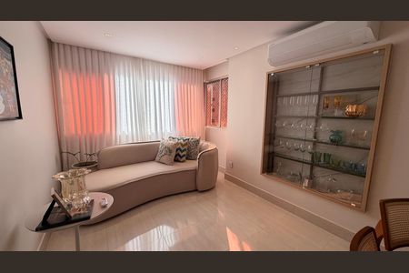 Apartamento à venda com 3 quartos, 78m² em Setor Bueno, Goiânia