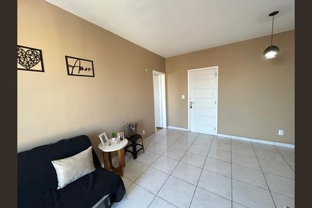 Apartamento para alugar com 75m², 2 quartos e 1 vagaSala