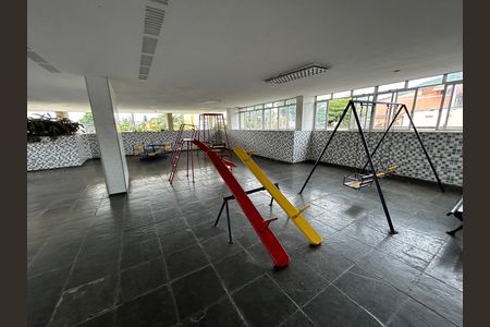Apartamento para alugar com 75m², 2 quartos e 1 vagaÁrea comum - Playground