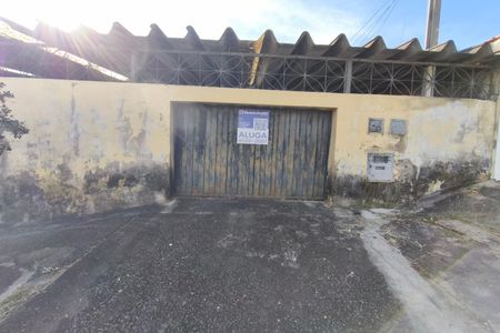 Casa à venda com 84m², 1 quarto e 1 vaga Casa à venda com 84m², 1 quarto e 1 vagaFachada