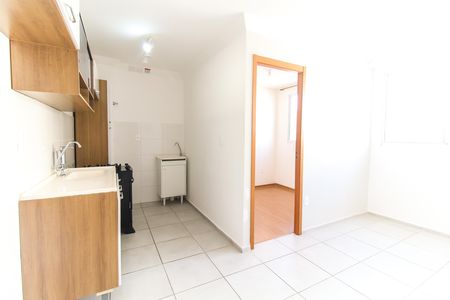 Apartamento para alugar com 35m², 2 quartos e sem vaga Apartamento para alugar com 35m², 2 quartos e sem vagaCozinha e Área de Serviço