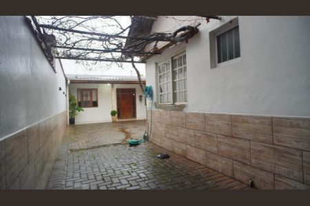 Garagem  de casa à venda com 4 quartos, 137m² em Santa Rosa de Lima, Porto Alegre