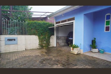Garagem  de casa à venda com 4 quartos, 137m² em Santa Rosa de Lima, Porto Alegre
