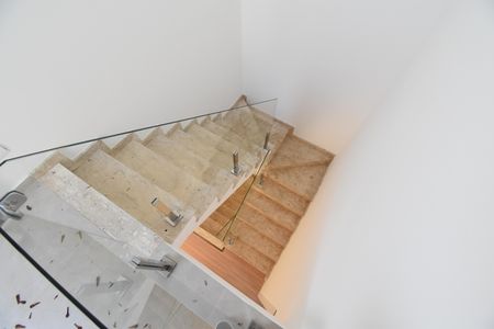 Casa de condomínio para alugar com 155m², 3 quartos e 2 vagasCorrdor/Escadas