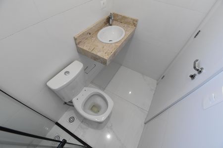 Casa de condomínio para alugar com 155m², 3 quartos e 2 vagasBanheiro da Suíte